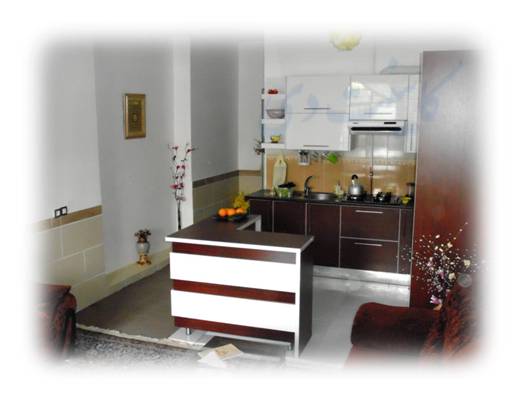 کابینت آشپزخانه - ماهگونی و هایگلاس سفید